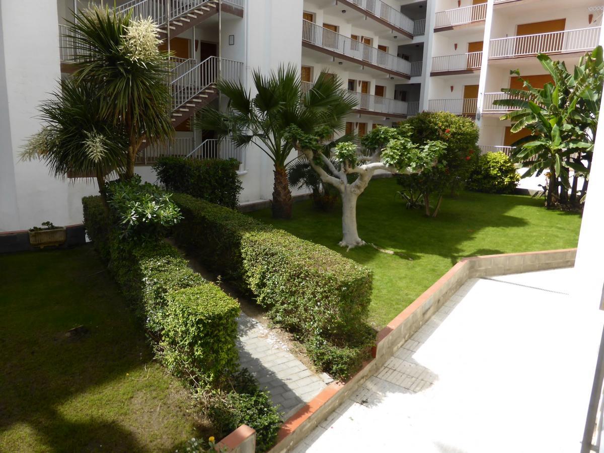 Ferienwohnung Rnet - La Solana Casa Dani Roses Exterior foto